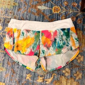 LULULEMON Speed Up Shorts